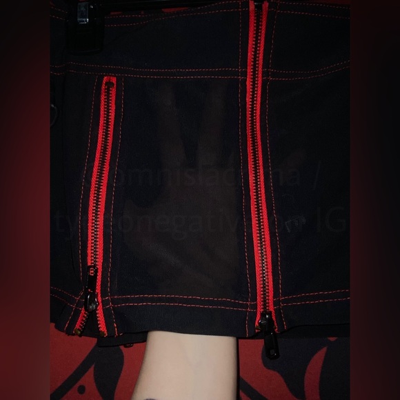 (SOLD) RARE 2008 Lip Service Astro Vamps Top + Skirt SET Size Medium - Picture 7 of 10